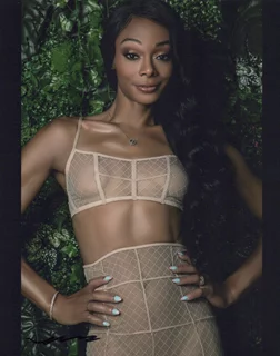 Jasmine Davis autograph