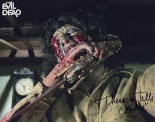 Theresa Tilly autograph