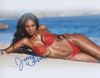 Jasmyn Wilkins autograph
