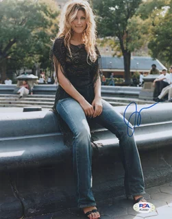 Jennifer Esposito autograph