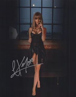 Cassaundra Kelly autograph