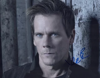 Kevin Bacon autograph