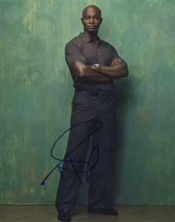 Taye Diggs autograph