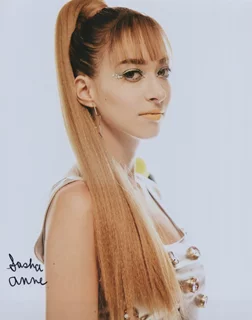 Sasha Anne autograph