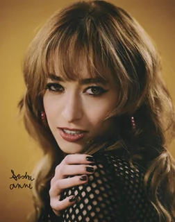 Sasha Anne autograph