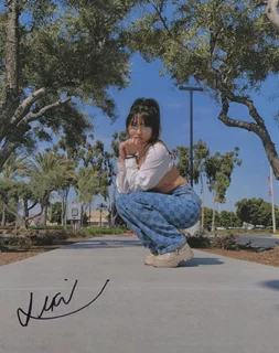 Lexi Soleil Hernandez autograph