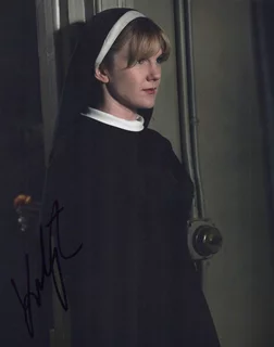 Lily Rabe autograph