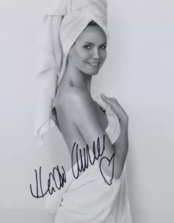 Heidi Klum autograph
