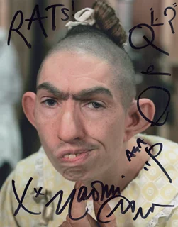 Naomi Grossman autograph