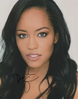 Dawn-Lyen Gardner autograph