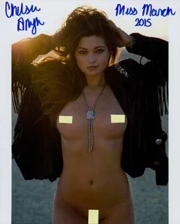 Chelsie Aryn autograph