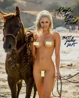 Kayla Rae Reid autograph