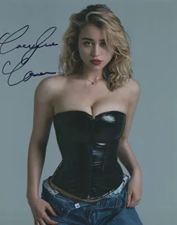 Caylee Cowan autograph