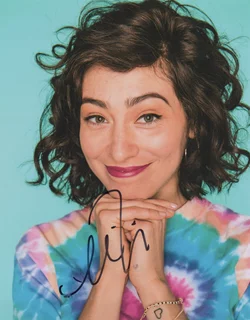 Melissa Villasenor autograph