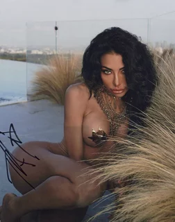 Tatiana Eriksen autograph