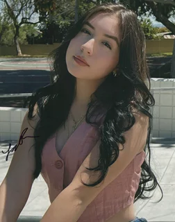 Jaleena Rodriguez autograph