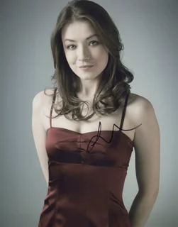 Sarah Bolger autograph