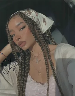 Cheyenne Hinojosa autograph