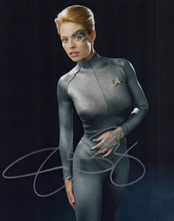 Jeri Ryan autograph
