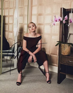 Peyton Roi List autograph