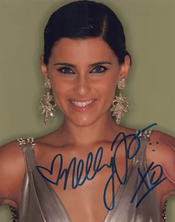 Nelly Furtado autograph