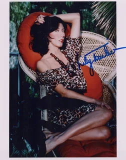 Lily Tomlin autograph