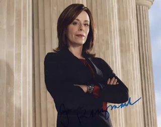 Jane Kaczmarek autograph