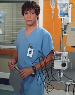 T.R. Knight autograph