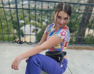 Gemma Allen autograph