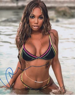 Britnie Monet autograph