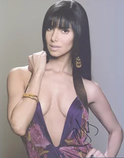 Roselyn Sanchez autograph