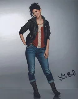 Lilan Bowden autograph