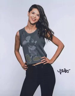 Lilan Bowden autograph