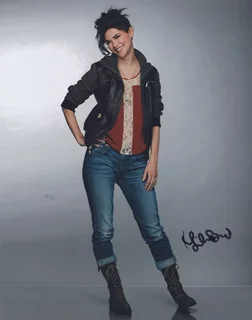 Lilan Bowden autograph