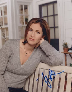 Amy Brenneman autograph