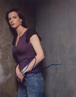 Rachel Griffiths autograph