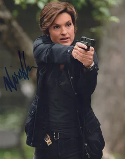 Mariska Hargitay autograph
