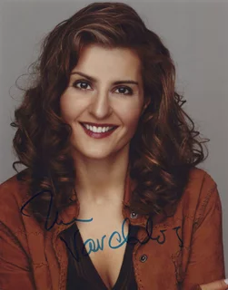 Nia Vardalos autograph