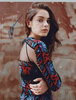 Odeya Rush autograph