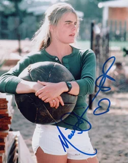 Mariel Hemingway autograph