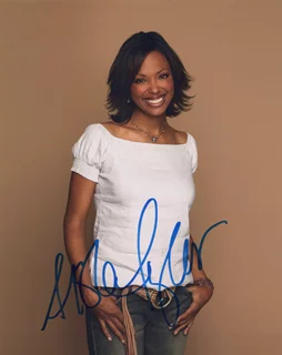 Aisha Tyler autograph