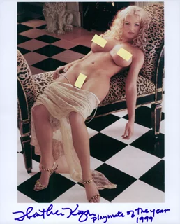 Heather Kozar autograph