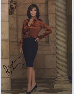 Anne Archer autograph