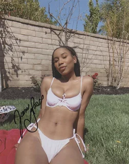 Jenna Foxx autograph