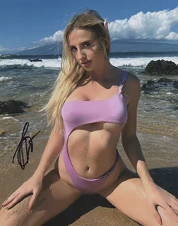 Liudmyla Tkachenko autograph