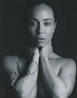Shana DeAndrea autograph