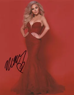 Morghyn McTague autograph