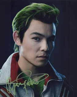Ryan Potter autograph