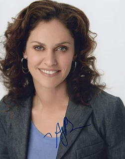 Amy Brenneman autograph