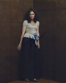 Amy Brenneman autograph